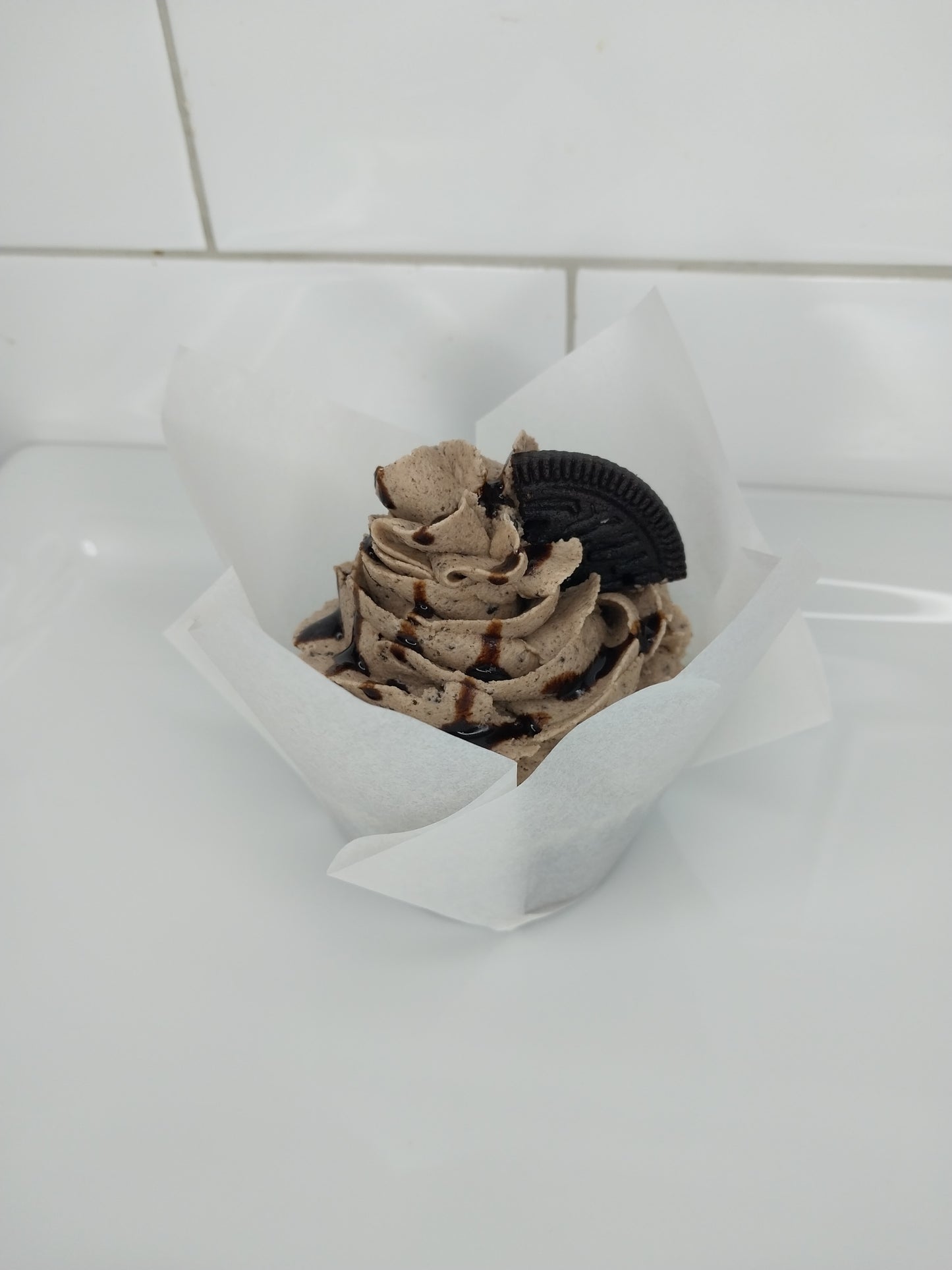 Cookies N' Creme Cupcake